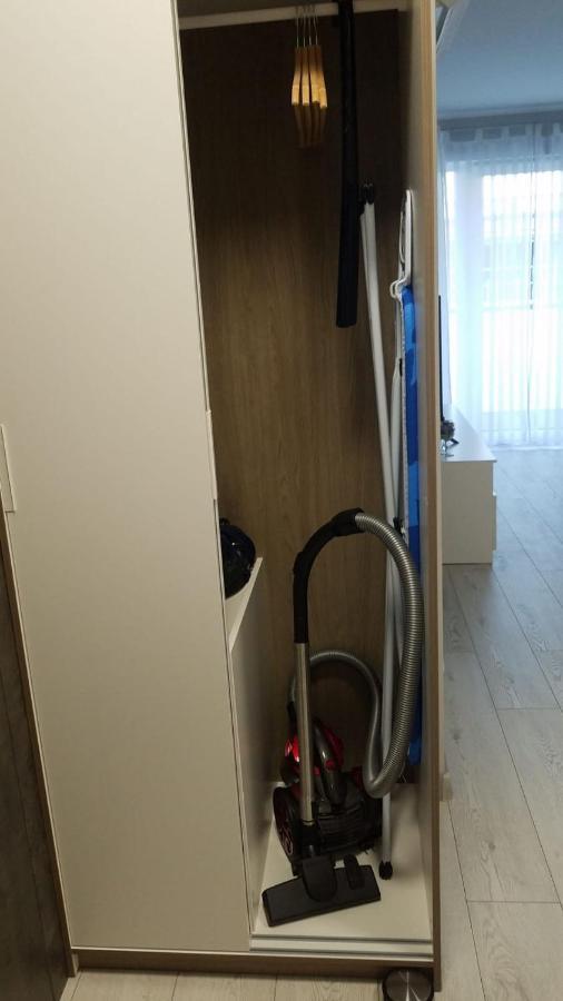Private Apartment, Aircondition, Hd Tv Pl & De, Wifi, Garage, Fully Equipped, Near Apartment *