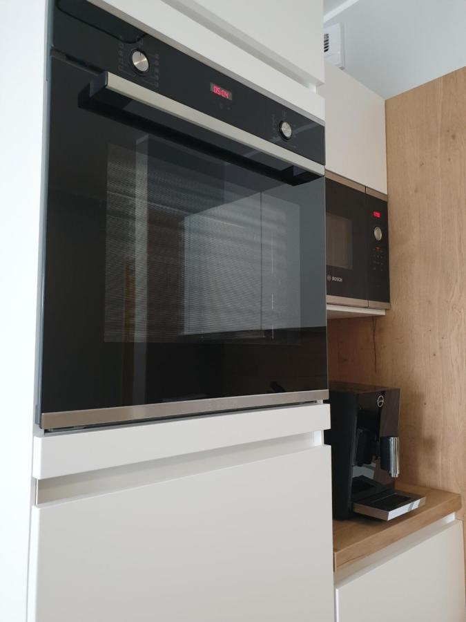 Private Apartment, Aircondition, Hd Tv Pl & De, Wifi, Garage, Fully Equipped, Near Колобжег