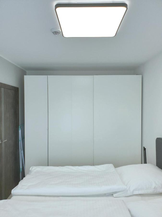 Apartment Private Apartment, Aircondition, Hd Tv Pl & De, Wifi, Garage, Fully Equipped, Near *