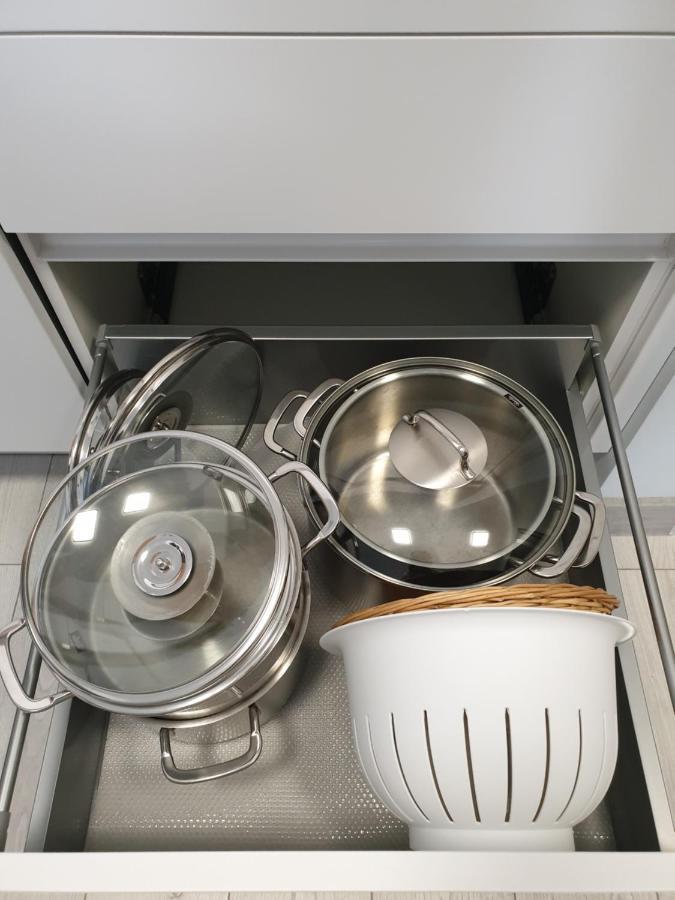 Апартаменти Private Apartment, Aircondition, Hd Tv Pl & De, Wifi, Garage, Fully Equipped, Near Колобжег