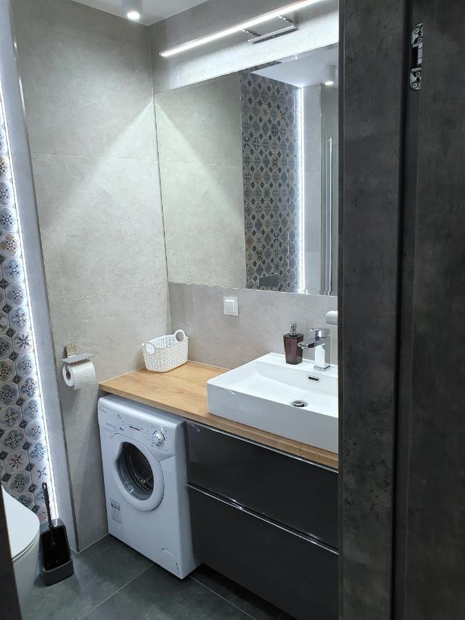 Private Apartment, Aircondition, Hd Tv Pl & De, Wifi, Garage, Fully Equipped, Near * Kolobrzeg