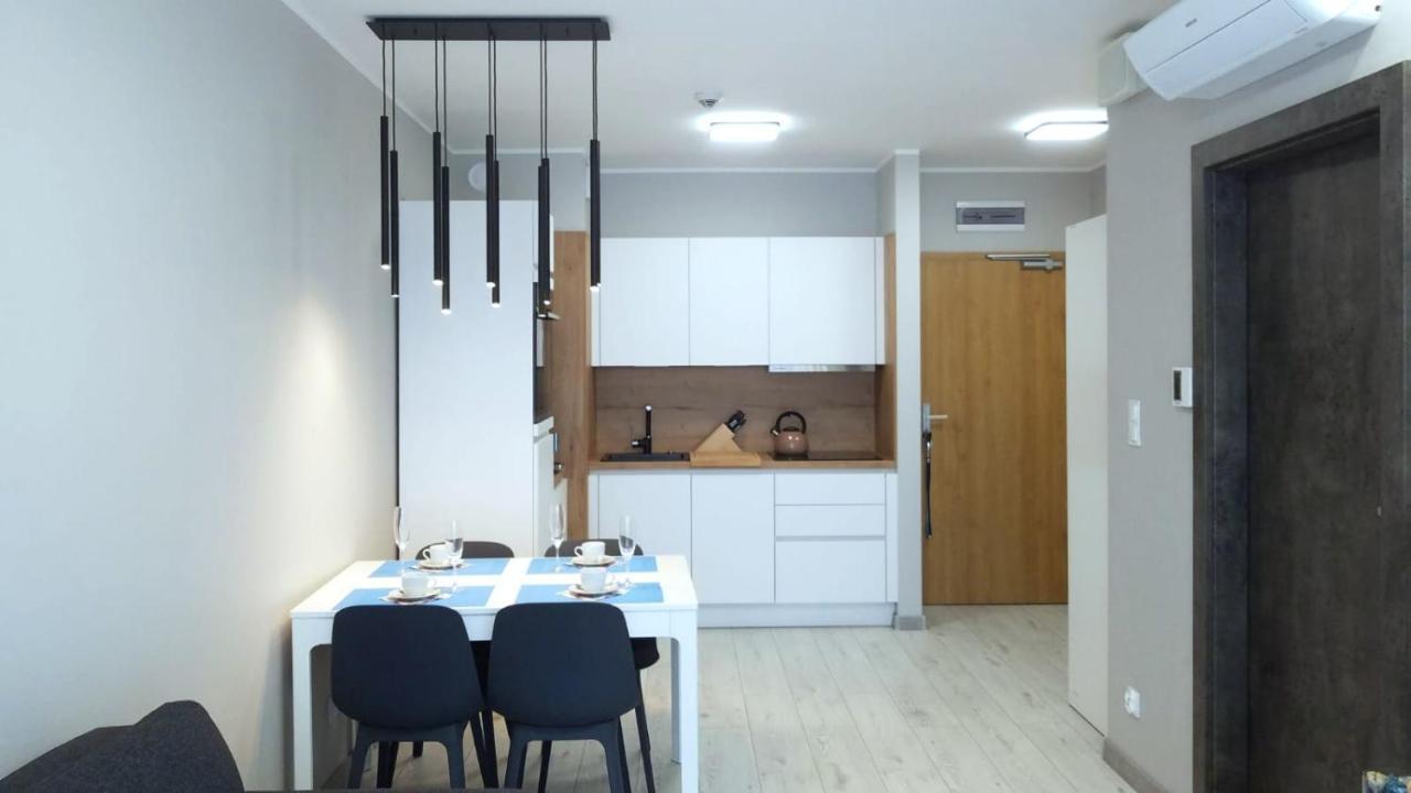 Private Apartment, Aircondition, Hd Tv Pl & De, Wifi, Garage, Fully Equipped, Near Apartment
