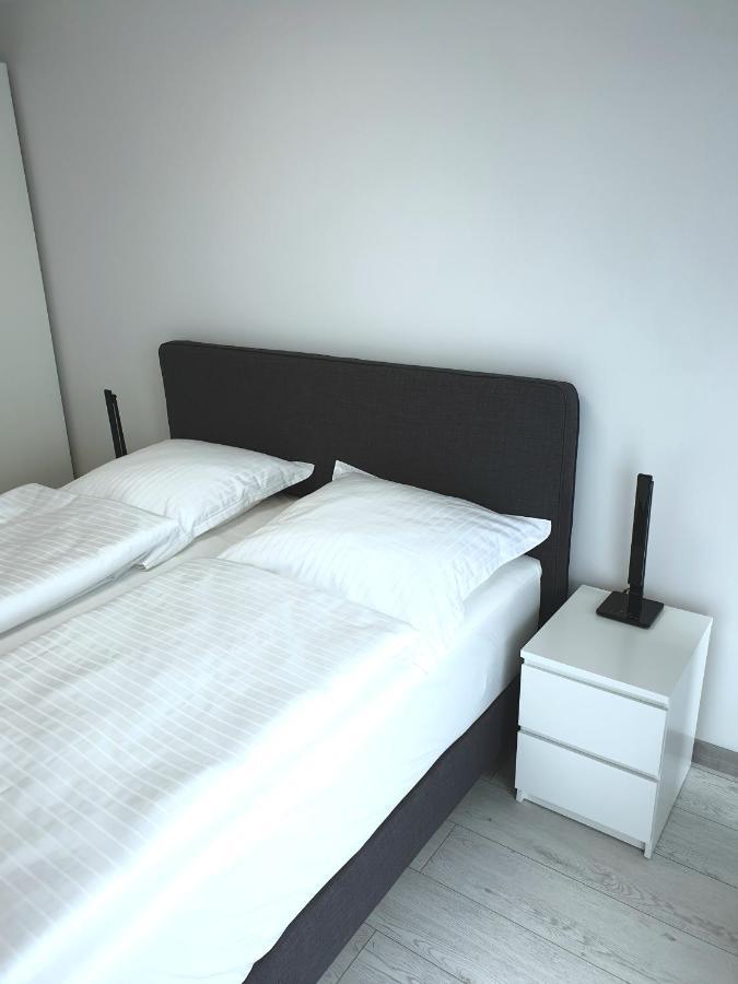 Apartment Private Apartment, Aircondition, Hd Tv Pl & De, Wifi, Garage, Fully Equipped, Near Kolobrzeg