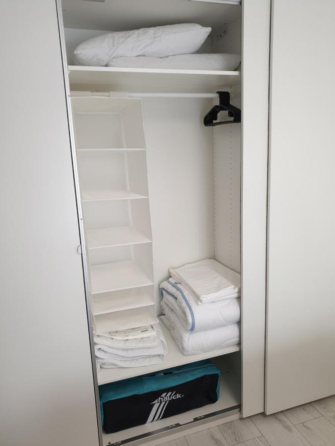 Apartment Private Apartment, Aircondition, Hd Tv Pl & De, Wifi, Garage, Fully Equipped, Near *