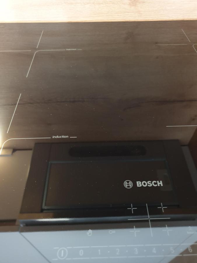 Private Apartment, Aircondition, Hd Tv Pl & De, Wifi, Garage, Fully Equipped, Near Apartment *
